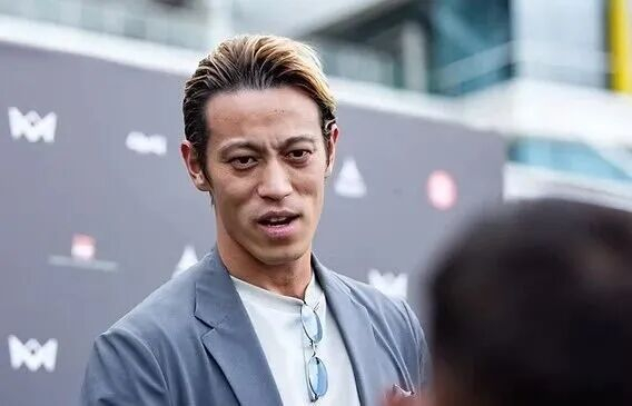 开云体育-加盟第11个顶级联赛，本田圭佑冲击“旅行球员”纪录|阿布鲁|莫斯科中央陆军|乌拉圭足球|日本足球|荷甲_新浪体育_新浪新闻